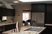 Bright, Contemporary Kitchen