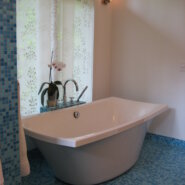 Soaking Bathtub